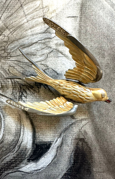 Large Birdie w/ Trembler Wings Brooch / c.1930s