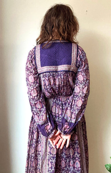 1970s Starina Amethyst Floral Quilted Dress
