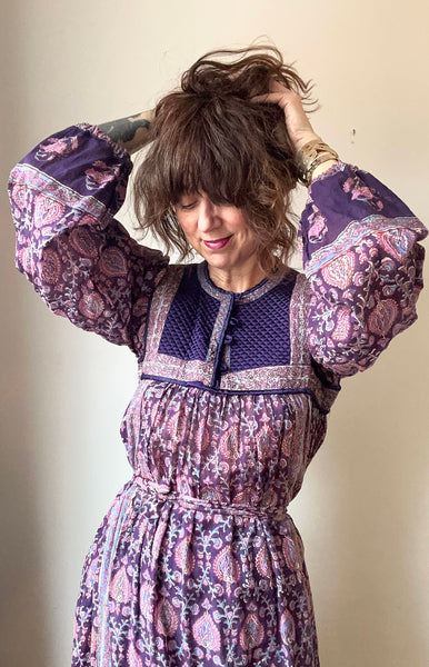 1970s Starina Amethyst Floral Quilted Dress