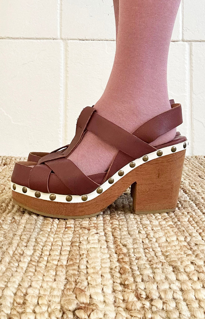 A Détacher Wooden Platform Shoes - NYC