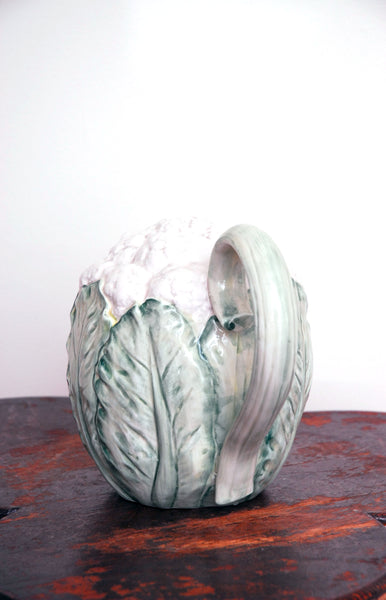 1989 2qt Cauliflower Pitcher