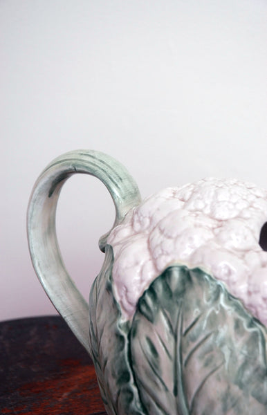 1989 2qt Cauliflower Pitcher
