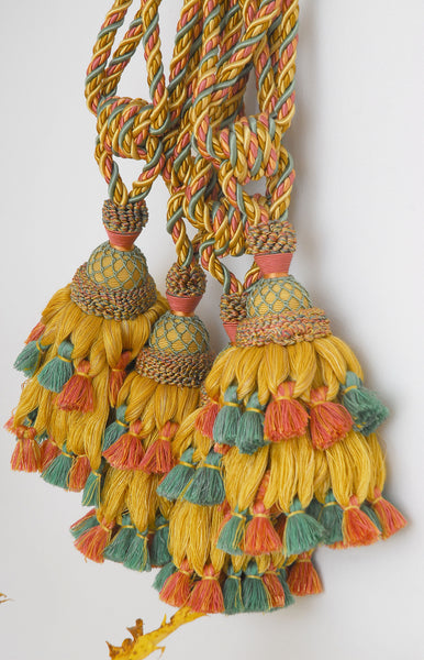 sale / Magical Cord Tassels