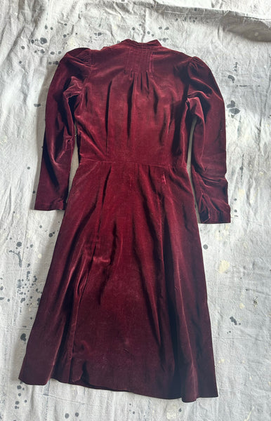 1930s-40s Rhinestone Clasp Velvet Dress